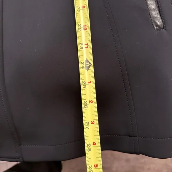 Harry Rosen - Black Coat - Picture 8 of 12